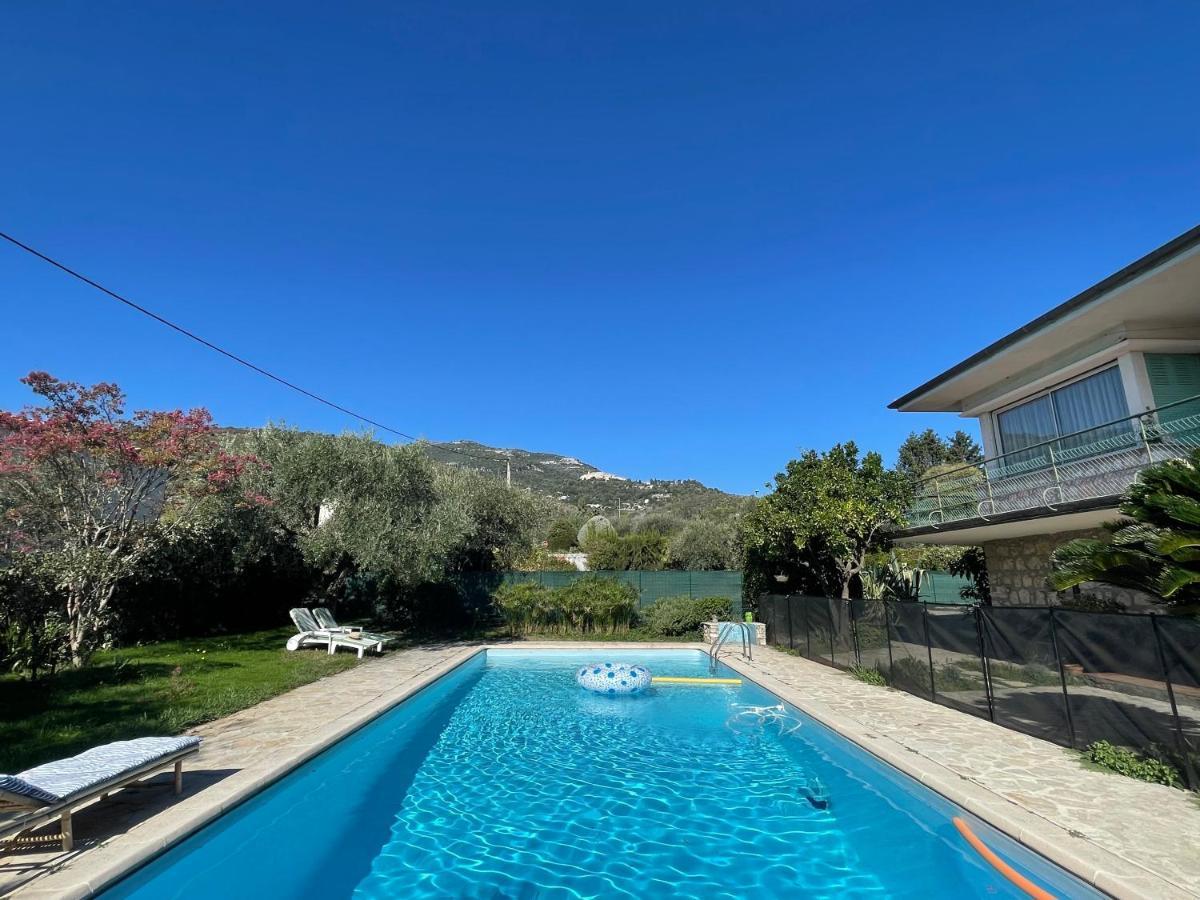 Bas De Villa Avec Acces Piscine Pres De Nice Cannes Monaco Carros Dış mekan fotoğraf
