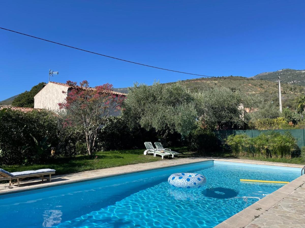Bas De Villa Avec Acces Piscine Pres De Nice Cannes Monaco Carros Dış mekan fotoğraf