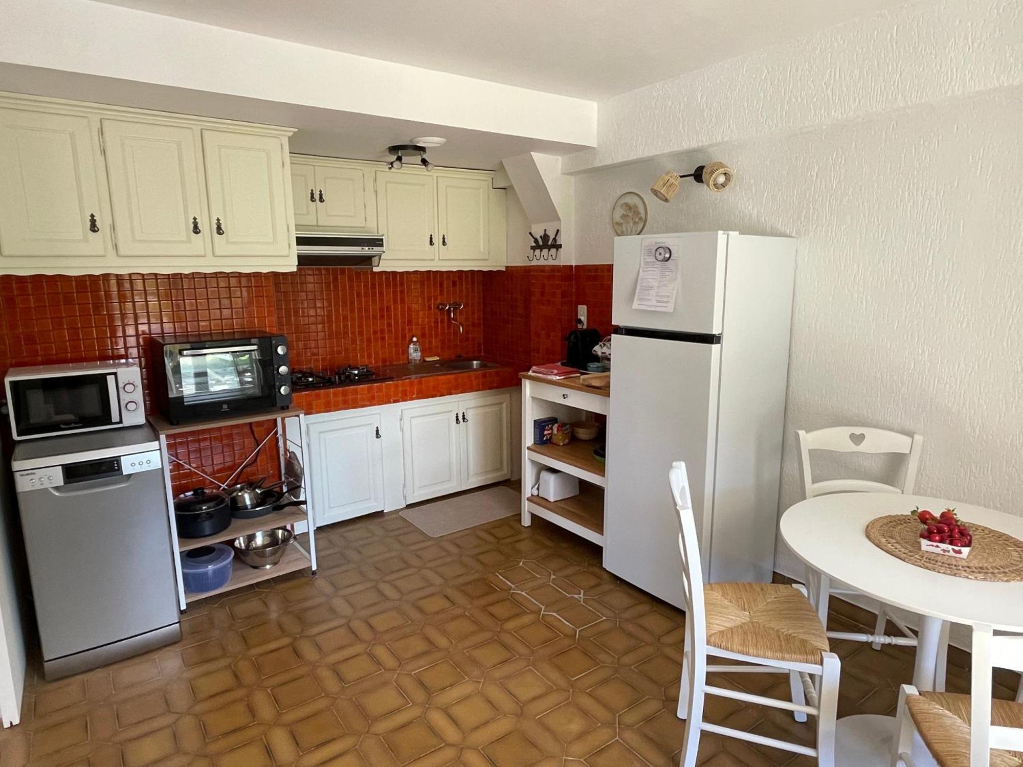 Bas De Villa Avec Acces Piscine Pres De Nice Cannes Monaco Carros Dış mekan fotoğraf